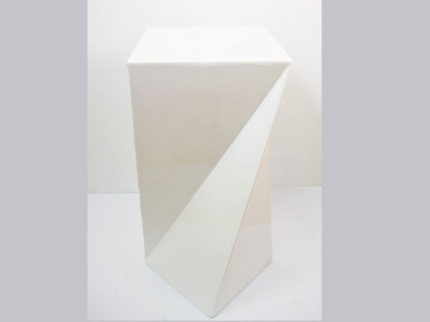 Slika Vaza dekorativna,42.5x42.5x72cm  , fiber glass, sjaj bijela