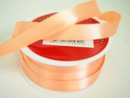 Slika Traka saten 16mm/50m standard petal peach 714