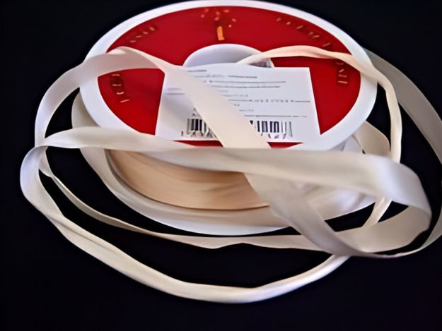 Slika Traka saten 10mm/50m standard ivory 810